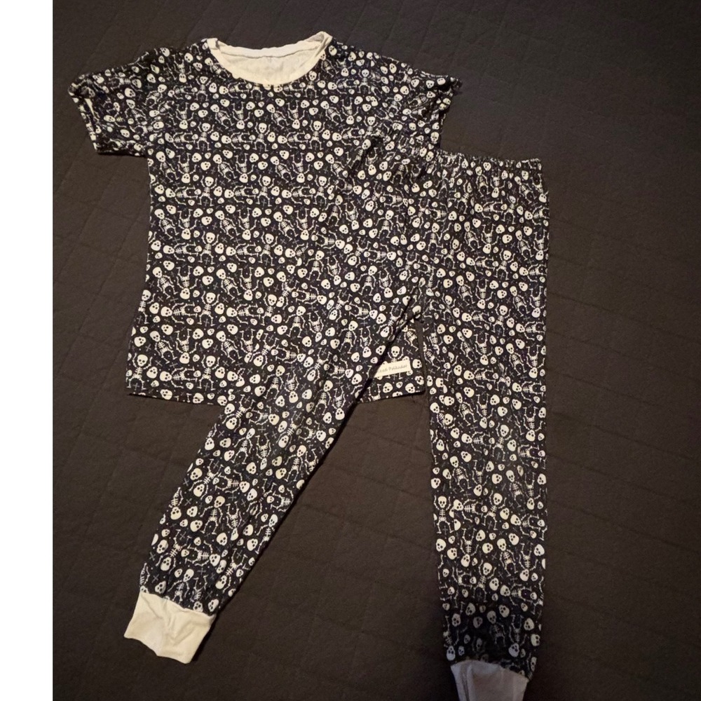 Smocked PolkaDot Boutique Skull‎ Pajama Set Sleepwear Matching Set Size 5